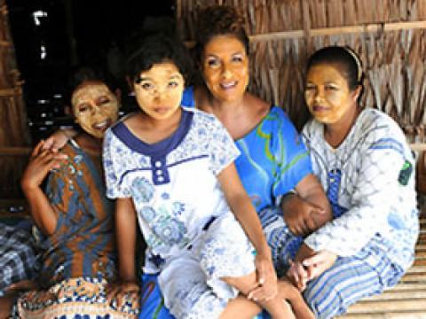 Marianne James chez les Bajaus en Indonésie