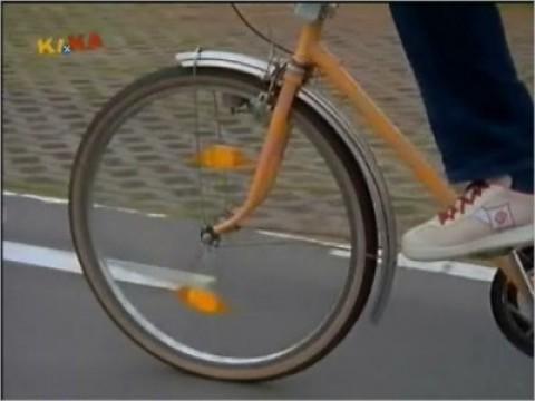 Kaffeefilter-Fahrradfahren-Kleidermotte
