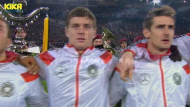 Geschichte unserer Nationalhymne || Geheimnis der Holunderlimonade