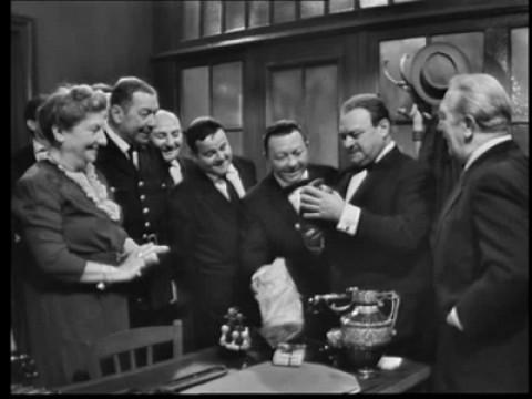 Des fleurs pour l’inspecteur