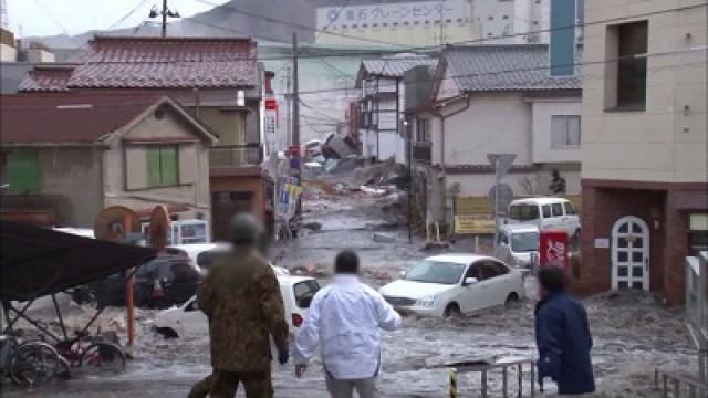 Tsunami, un recueil en images