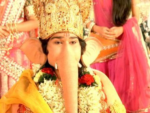 Ganesha Gets Married To Siddhi And Buddhi