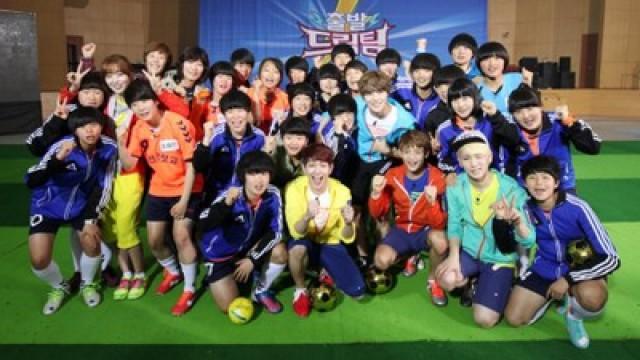 SHINee & Dongsan High School Soccer Team