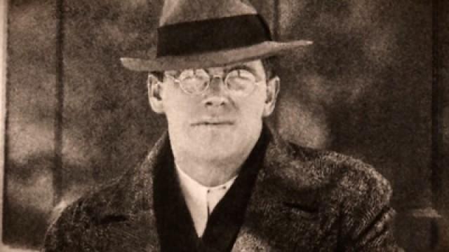Defying the Nazis: The Sharps' War