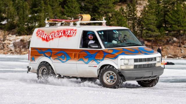 Ice Racing Minivan