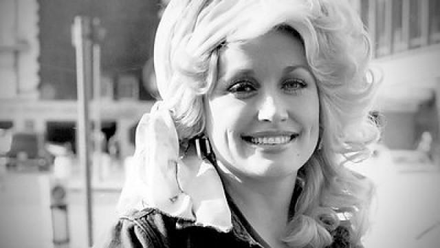 Dolly Parton: Platinum Blonde