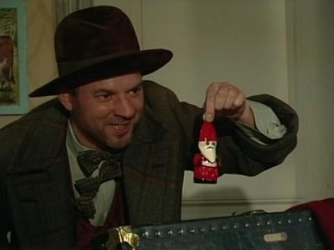 Pettson köper hemligheter