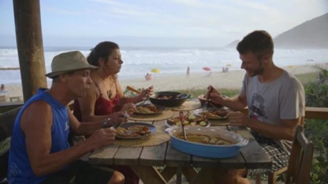 Verão - Lula Recheada com Farofa de Amendoim