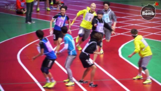 a 400-meter relay race @ 아육대