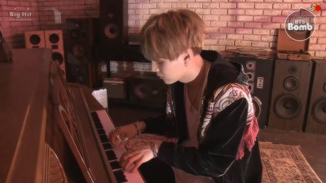 'WINGS' Short Film Special - First Love (SUGA's Playing the piano)