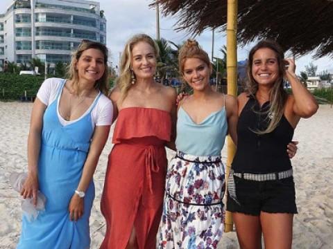 Juliana Alves, Isabela Santoni e Maya Gabeira