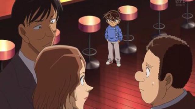 Kogoro in the Bar (2)