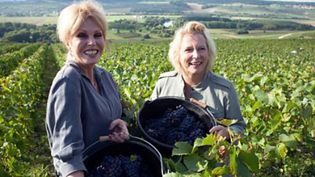 Joanna And Jennifer: Absolutely Champers