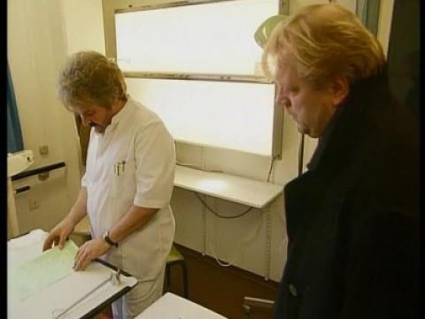 Mr. de Vries komt een drukje doen