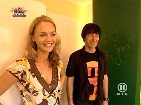 46. An den Rollstuhl gefesselt