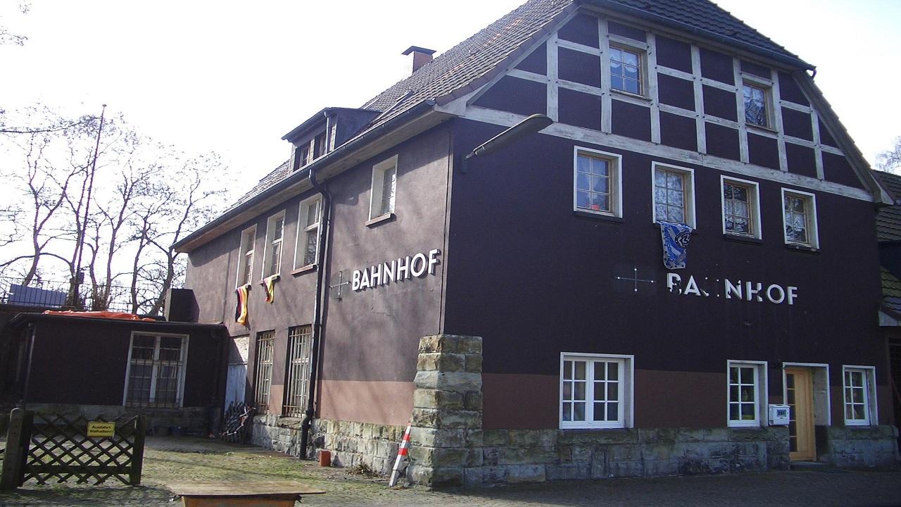 Ab in die Ruine (DE)