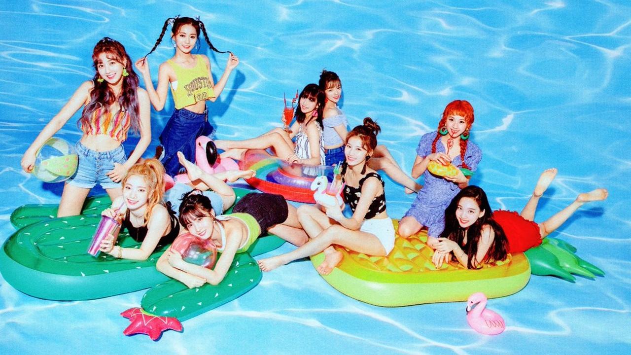 TWICE TV "Dance the Night Away"