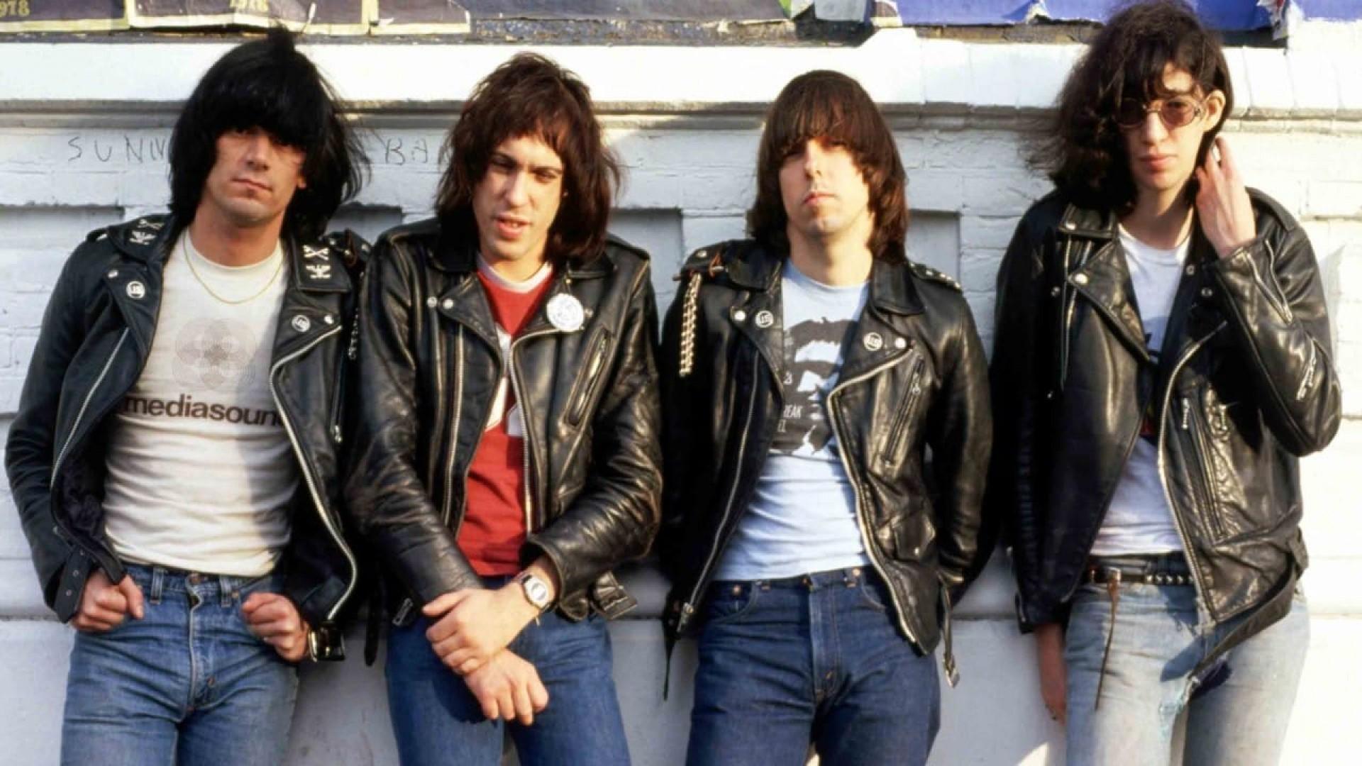 End of the Century: The Story of the Ramones