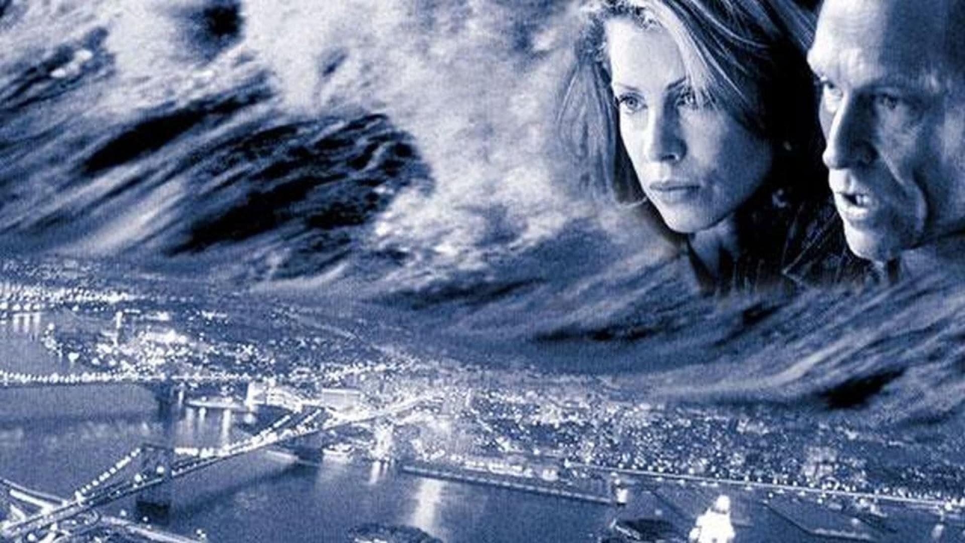 Tidal Wave: No Escape