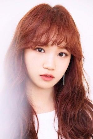 Picture of Kim Chaewon