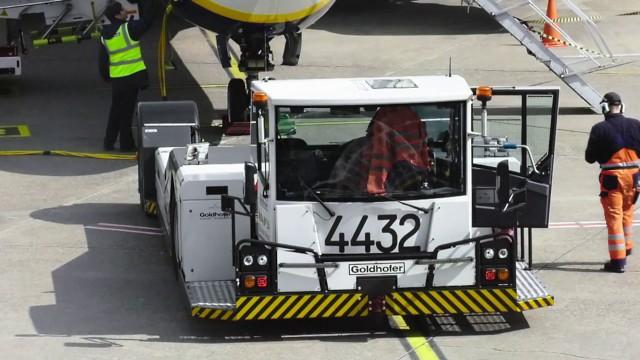 Flughafenfahrzeuge | Autowaschanlage
