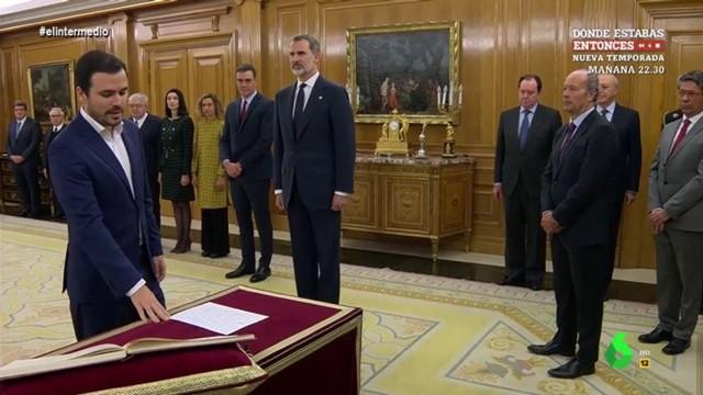 (13-01-20) Este es el detalle que ha pasado desapercibido cuando Garzón promete lealtad al rey