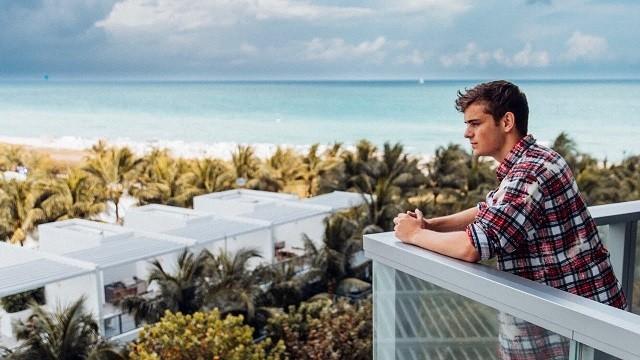 S2.E3 Miami