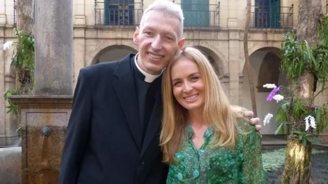 Padre Marcelo Rossi, Ana Carolina Dias e Flávia Alessandra