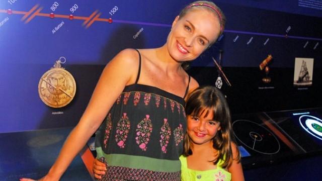 Ney Matogrosso, Cris Nicolotti e Klara Castanho