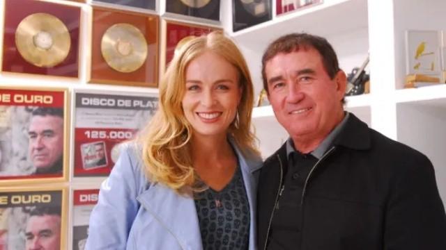 Amado Batista, Paloma Bernardi e Henri Castelli