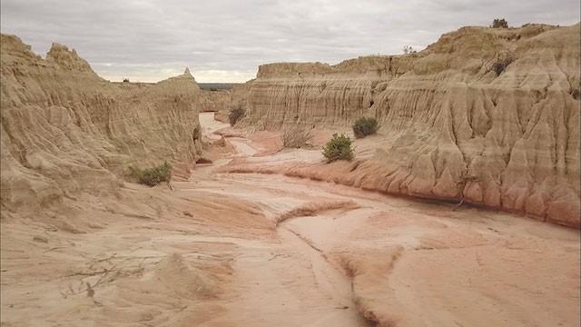 Willandra Lakes Area - The Mystery of the Lake Disappeared 15,000 Years Ago