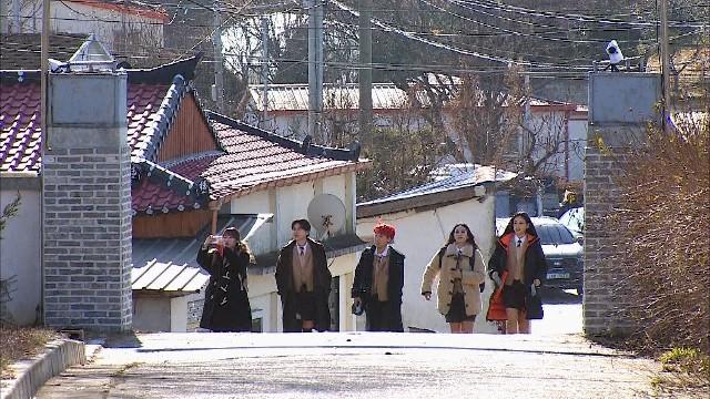 Five Transfer Students Arrive at Saera Girls’ High School