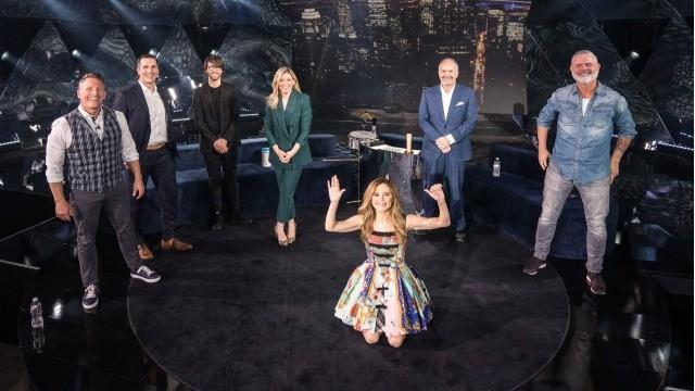 Dylan Phillips de Half Moon Run, Charlotte Le Bon, Rémi Quirion, Pierre Houde, Marc Denis, Anne-Marie Withenshaw, Dominic Paquet et Martin Allard.