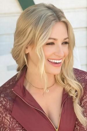 Picture of Beth Behrs