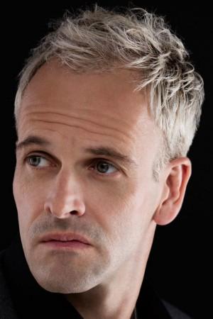 Picture of Jonny Lee Miller