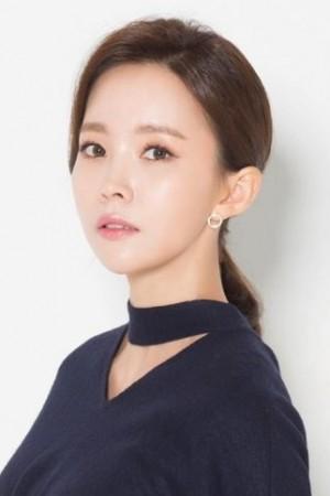 Picture of Yoon Joo-hee
