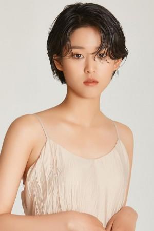 Picture of Lee Yeon