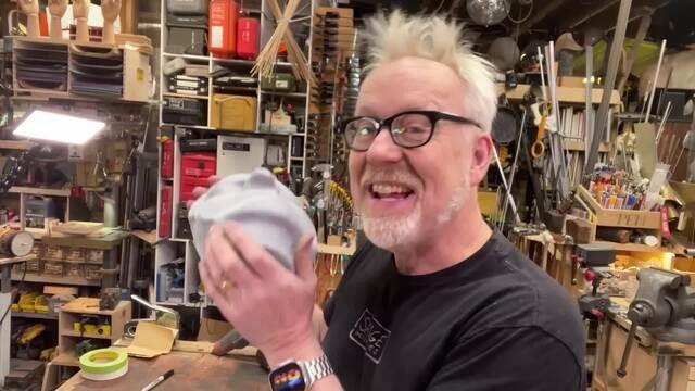 Adam Savage Builds Isaac Newton's Death Mask Box!