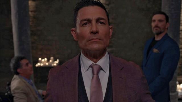 Bael todo el tiempo nos observa