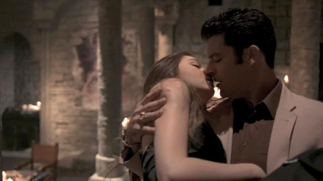 Te entrego a esta mujer virgen, Bael