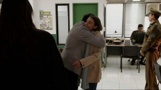 Javiera y Clemente logran sacar a Valentina de la cárcel