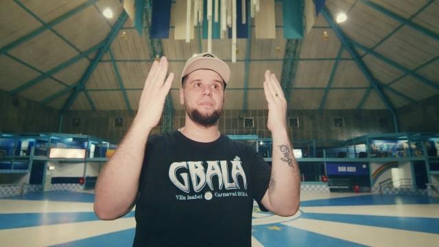 É pique, é pique! É samba, é samba!