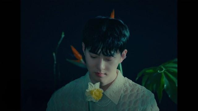 SUHO 수호 'Grey Suit' Mood Sampler #2