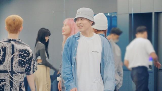 XIUMIN 'Brand New' & 'Serenity' Dance Practice Behind The Scenes