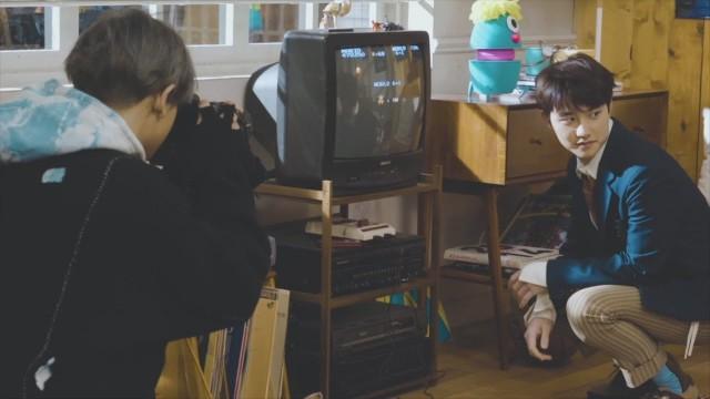 EXO in 'PARALLEL UNIVERSE' (Photo by. CHANYEOL & D.O.)