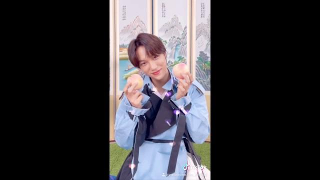 딱복✨ VS 물복. 당신의 선택은? Hard Peach✨ VS Soft Peach | #Shorts