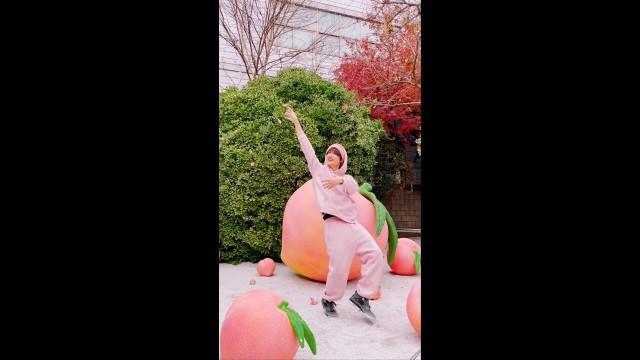 Dancing Peaches | #Shorts