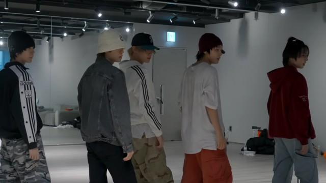 ◠‿◠ Full choreography practice | 'WISH' & 'Sail Away' Dance Practice Behind the Scenes