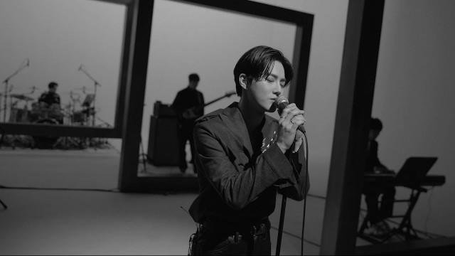 SUHO 수호 '암막 커튼 (Starry Night)' Live Session