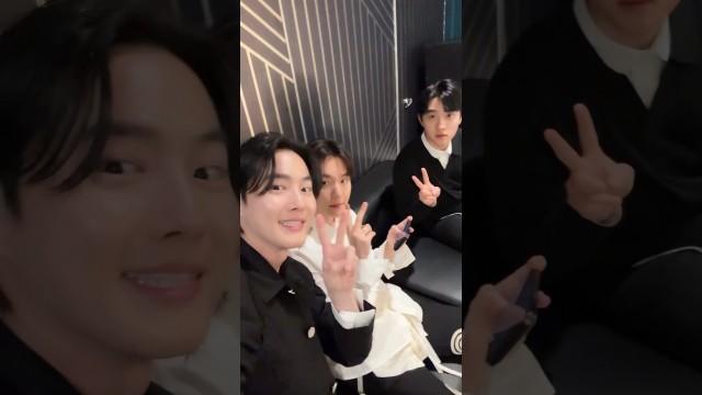 다 모여! Cheese〰️ | #Shorts #SUHO #BAEKHYUN #DO #CheeseChallenge